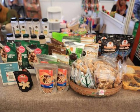 UKM di Kota Tangerang difasilitasi uji laboratorium untuk kepentingan kemasan. Sehingga, para pelaku usaha kecil tersebut bisa memasarkan lebih luas lagi berbagai produk makanan tersebut.