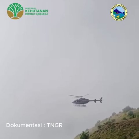 Proses evakuasi pendaki asal Swiss