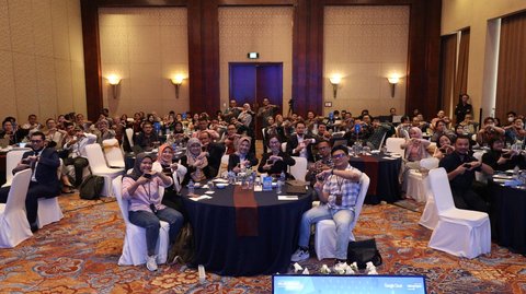 Business Insight Session dengan tema 'The Intelligent Enterprise: Driving Growth and Efficiency with Data&ndash;Powered AI'