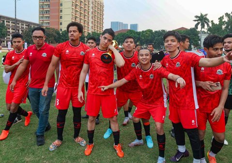 Colossus FC keluar sebagai juara di ajang Celebrity Trofeo Cup 2025 di PTIK Sport Stadium, Jakarta, Sabtu (19/7/2025).