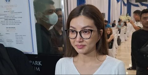 Sarwendah Ungkap Alasan Kremasi Sang Ayah Digelar 23 Juli, Ada Perhitungan Khusus Secara Fengshui