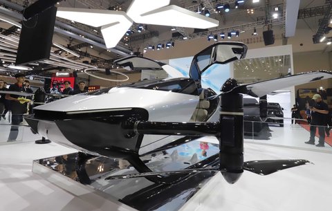 Salah satu stand di Gaikindo Indonesia International Auto Show (GIIAS) 2025 di ICE BSD, Tangerang, Rabu (23/07/2025).