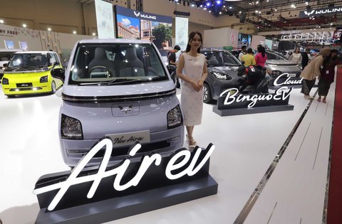 Salah satu stand di Gaikindo Indonesia International Auto Show (GIIAS) 2025 di ICE BSD, Tangerang, Rabu (23/07/2025).