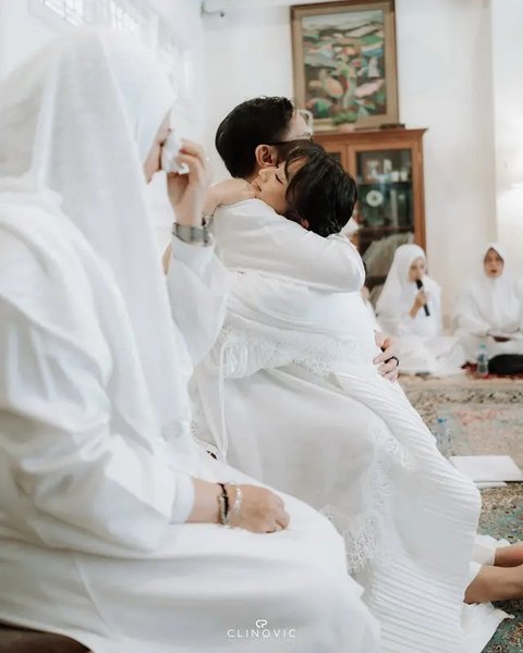 Foto Pengajian Jelang Pernikahan Anak Ikke Nurjanah