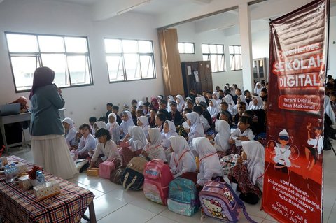 Telkom Gelar 'CyberHeroes: Sekolah Digital'