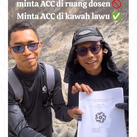 Mahasiswa kejar dosen hingga ke gunung