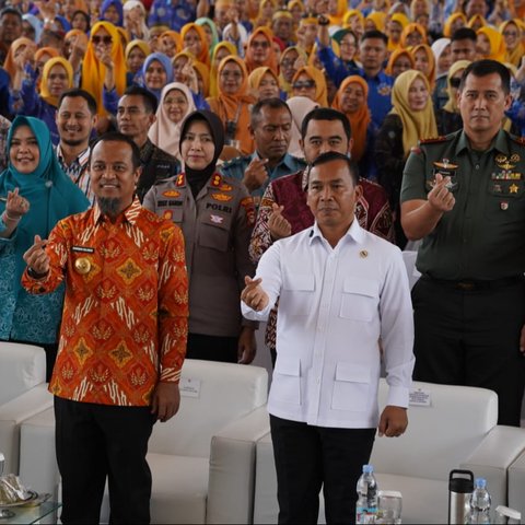 Menteri Kependudukan dan Pembangunan Keluarga Wihaji