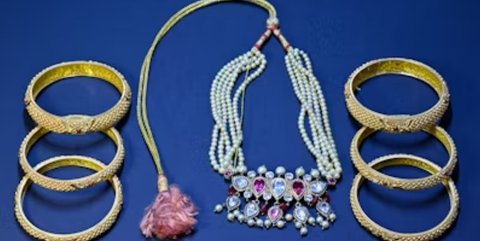 Ilustrasi Gelang Bangle