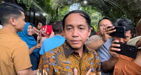 Menhut Raja Juli