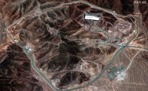 Tiga lokasi nuklir di Iran, yakni  Fordow, Natanz, dan Isfahan,
