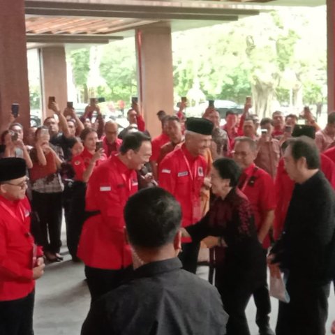 Megawati disambut Ahok hingga Ganjar hadiri Bimtek PDIP di Bali