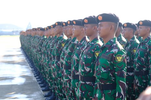 Suasana upacara pelepasan keberangkatan pasukan TNI Kontingen Patriot II ke Perancis di Lanud Halim Perdanakusuma, Jakarta, Minggu (6/7/2025).