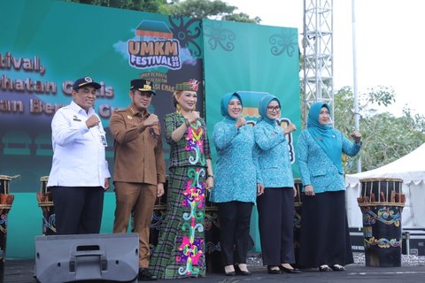 Tri Tito Resmi Buka Pameran Festival UMKM 2025 dan Pemeriksaan Kesehatan Gratis