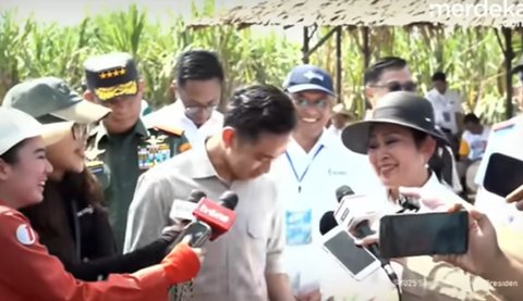 Ketika Dua Anak Presiden Kerja Bareng di Kebun Tebu