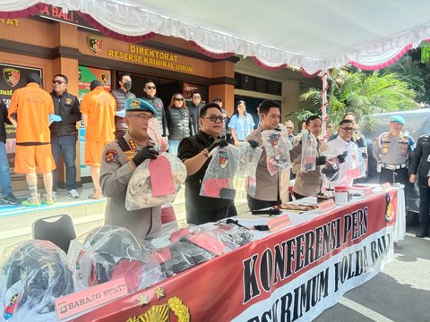 2 Petugas Imigrasi Bekingi Aksi Kriminal Warga Rusia