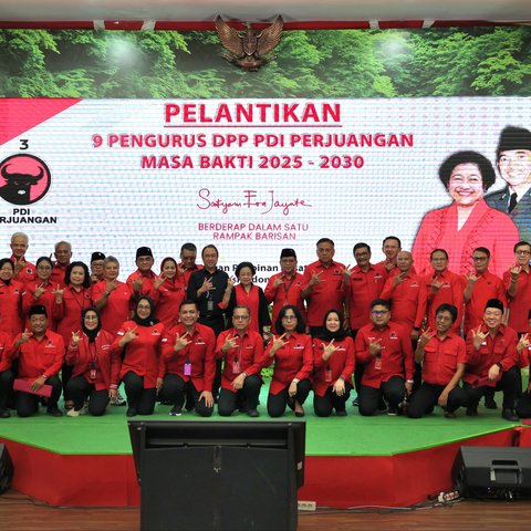 Megawati Lantik pengurus PDIP