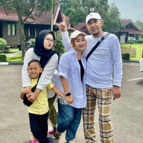 Keluarga Mpok Alpa