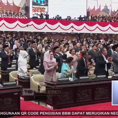 sidang tahunan standing applause prabowo