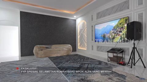Intip Detail Rumah Baru Mpok Alpa, Desain American Classic-nya Bikin Betah!
