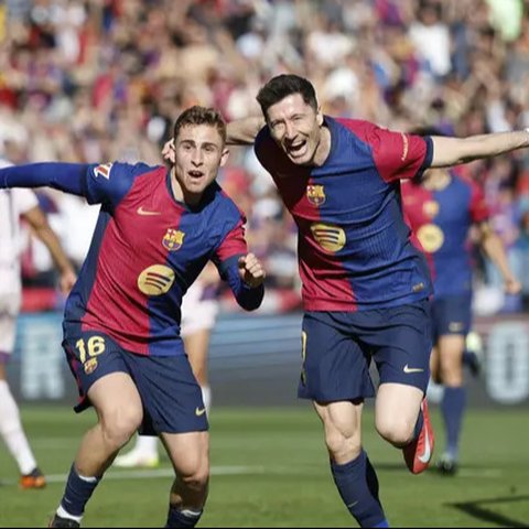 Tiga gol lainnya masing-masing diciptakan oleh Robert Lewandowski, bunuh diri Jelle Bataille, dan Gavi. (LLUIS GENE / AFP)