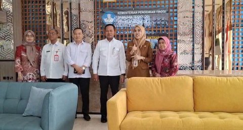 Gubernur Kalimantan Timur Dr. H. Rudy Mas&rsquo;ud (Harum) bertemu Menteri Pendidikan Tinggi, Sains dan Teknologi, Prof. Brian Yuliarto