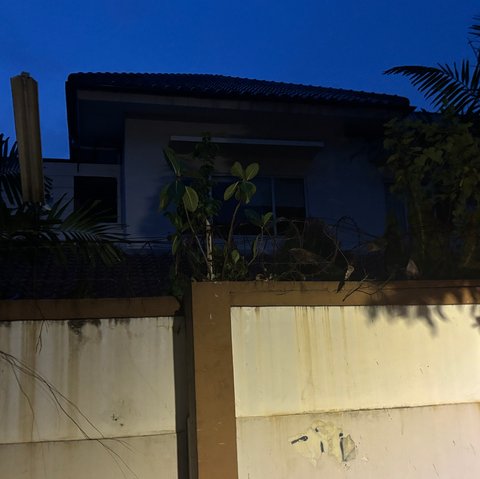Rumah Dinas DPR Terbengkalai