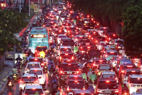 Kemacetan lalu lintas di Jalan Raya Tb.Simatupang, Jakarta, Rabu (20/08/2025).