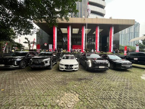Penampakan 15 Mobil dan 7 Motor Hasil OTT Wamenaker Immanuel Ebenezer