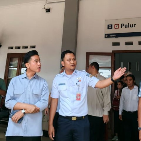 gibran di stasiun palur