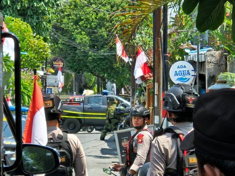 Paket Mencurigakan Bikin Geger Warga Bali Hingga Tim Gegana Turun Tangan