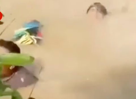 Diduga Kesurupan Pemain Kuda Lumping Kesal Tak Terima Diejek, Penonton Dikejar Sampai Kecebur Kali