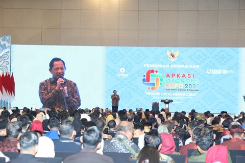 Mendagri Tito Karnavian di acara Pembukaan Asosiasi Pemerintah Kabupaten Seluruh Indonesia (Apkasi) Otonomi Expo 2025