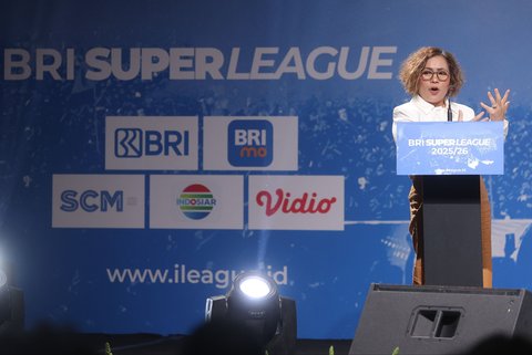 Direktur SCM, Harsiwi Achmad saat peluncuran BRI Super League 2025--2026 di  SCTV Tower, Jakarta, Minggu (03/08/2025).