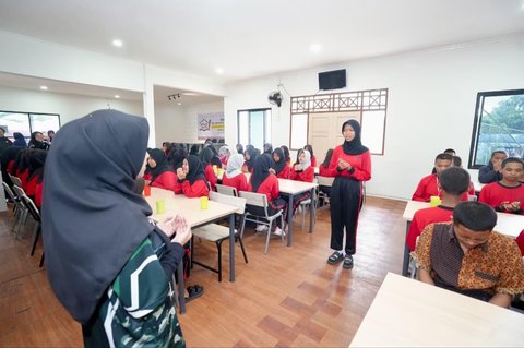 Siswa Sekolah Rakyat Menengah Atas (SRMA) 43 Magelang Zahwati Nuridayana (16)