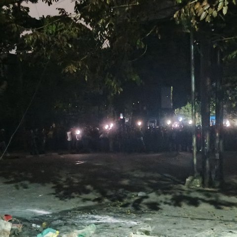 Polisi Ambil Tindakan Pukul Mundur Massa di Depan DPRD Jabar