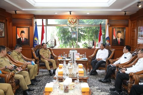 Mendagri Muhammad Tito Karnavian Bertemu Mendukbangga/Kepala BKKBN, Wihaji