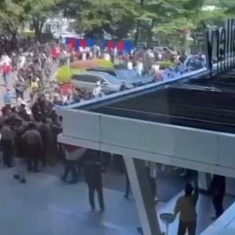 Duduk Perkara Massa Datangi Kawasan Pondok Indah Golf, Polisi Sampai Buat Barikade