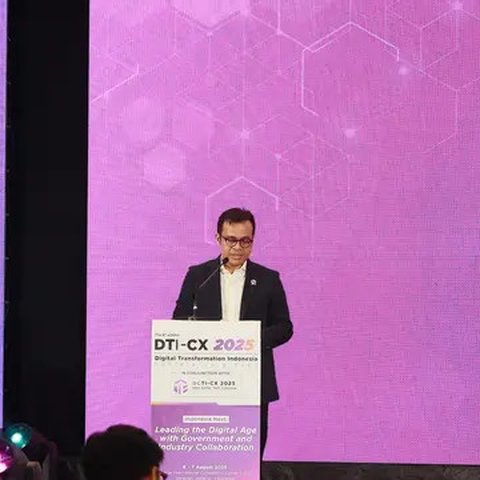 Wamenkomdigi), Nezar Patria, dalam sambutannya di acara DTI-CX dan dan DCTI-CX 2025. Credit: Adhouse Clarion Events