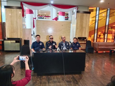 Bupati Kolaka Timur Abdul Azis Muncul Usai Disebut Pimpinan KPK Terjaring OTT