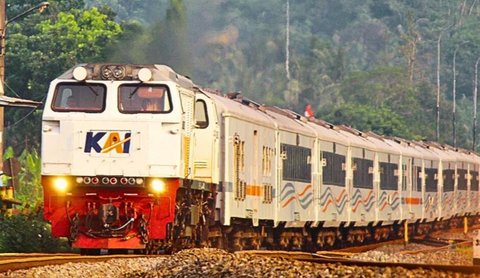 ilustrasi kereta api Indonesia