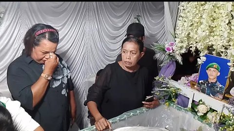 Suasana di rumah duka jelang penguburan Prada Lucky Namo