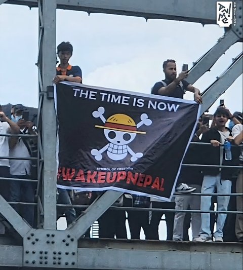 bendera one pice di nepal