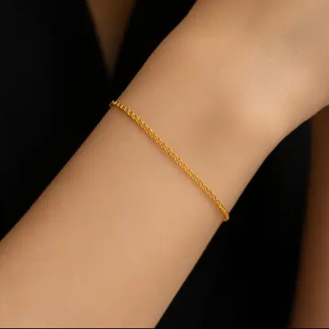 7 Gelang Emas Elegan 2 Gram Wanita Dewasa Kekinian, Simpel tapi Tetap Berkelas (sumber:AI)