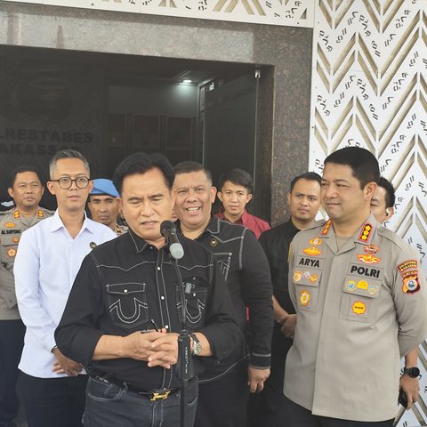 Keluarga Ojol Korban Kerusuhan Demo di Makassar Histeris Depan Menko Yusril, Tolak Restorative Justice