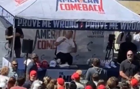 Sosok Berpakaian Hitam Diduga Penembak Jitu Lari Usai Tembak Leher Charlie Kirk