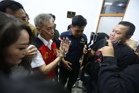 Musisi Fariz RM saat menjaliani sidang putusan terkait penyalahgunaan narkoba di Pengadilan negeri Jakarta Selatan, Kamis (11/09/2025).