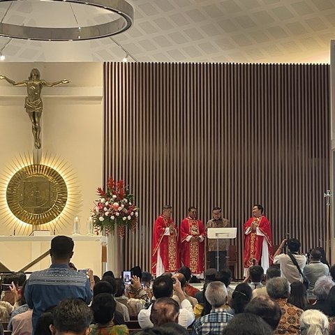Pramono Meresmikan Gereja Katolik Kalvari Paroki Lubang Buaya
