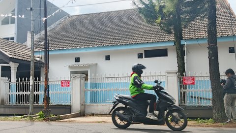 Dapur MBG di Lengkong Bandung Disegel Warga