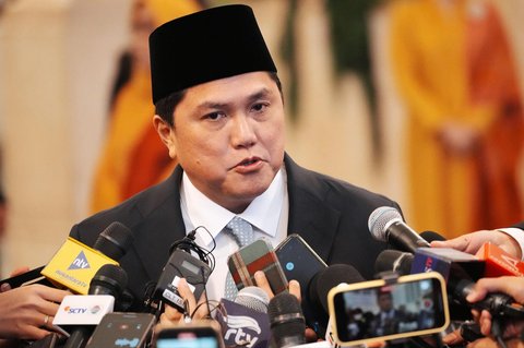 Menteri Pemuda dan Olahraga, Erick Thohir berbicara kepada wartawan usai  upacara pelantikan di Istana Kepresidenan, Jakarta, Rabu (17/09/2025).