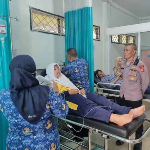 siswa sd-sma di garut keracunan diduga usai santap mbg